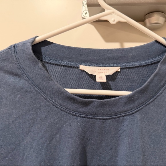LC Lauren Conrad Navy Crew Neck Top - Picture 4 of 5